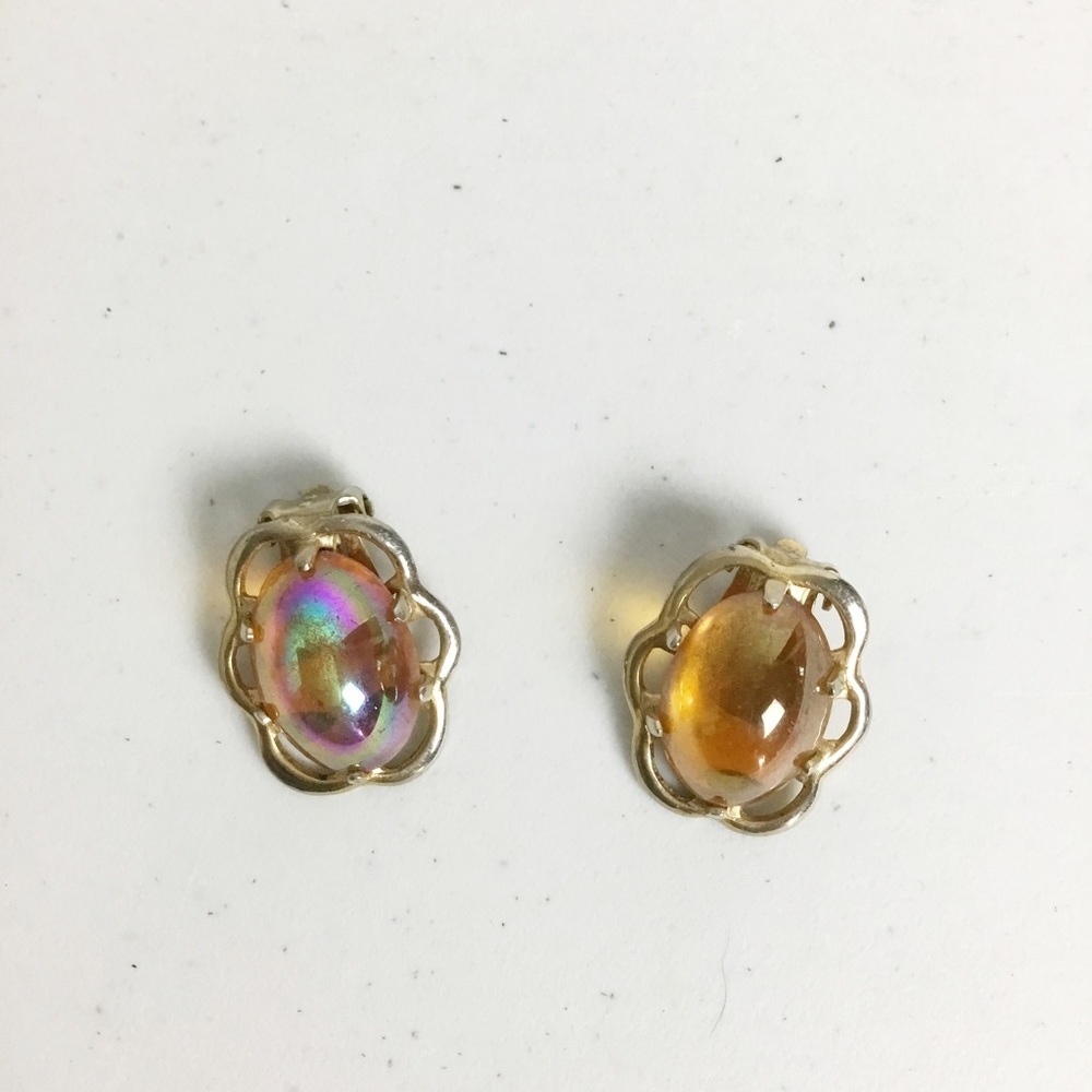 Vintage Clip On Peach Color Earrings Gold Toned